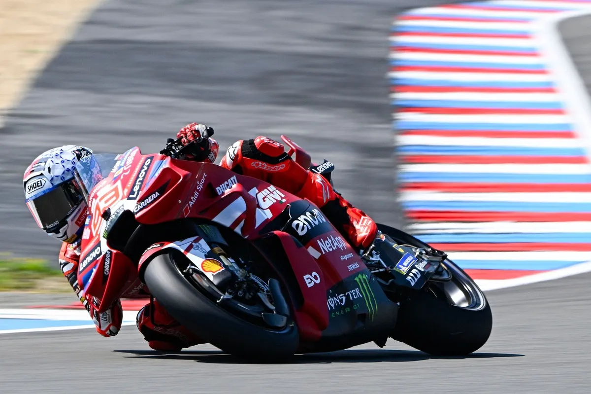 Uji Coba Resmi MotoGP dengan Ban Pirelli di Brno Dimulai - sumber: (motorsport)