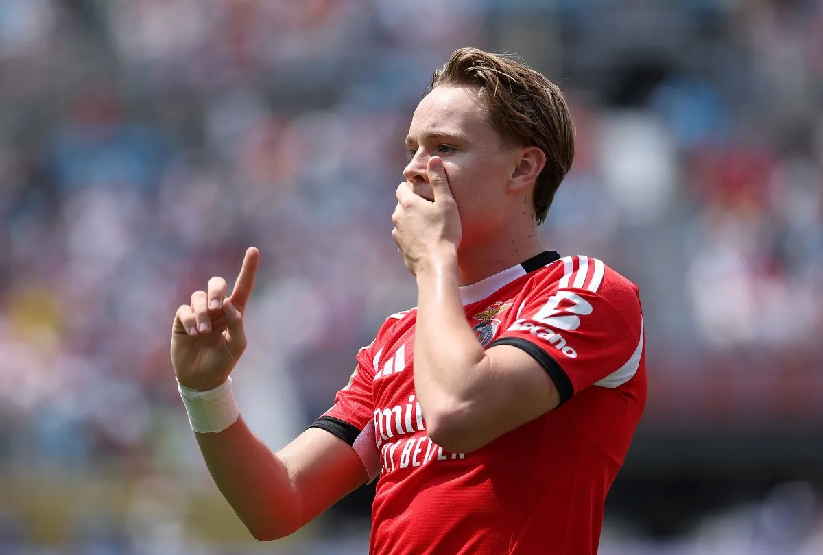 AC Milan dan Como Bersaing dengan Liverpool untuk Bintang Muda Norwegia - sumber: (footballitalia)