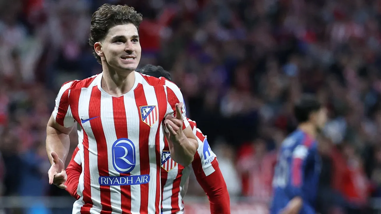 Dekati Julian Alvarez, Atletico Bakal Seret Barcelona ke Jalur Hukum