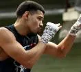 Diego Pacheco Sesumbar Bisa Kalahkan Canelo Alvarez