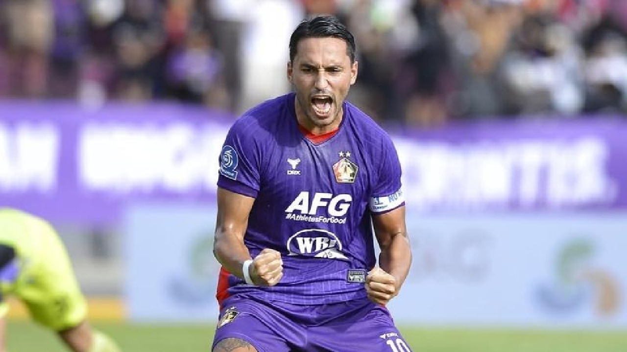 Ezra Walian Capai Nilai Pasar Tertinggi, Peluang Comeback ke Garuda Terbuka