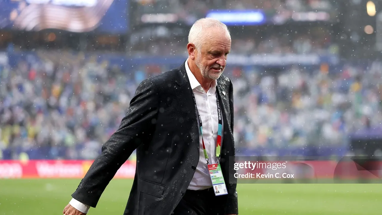 Graham Arnold alihkan fokus Irak ke laga hidup-mati melawan Senegal