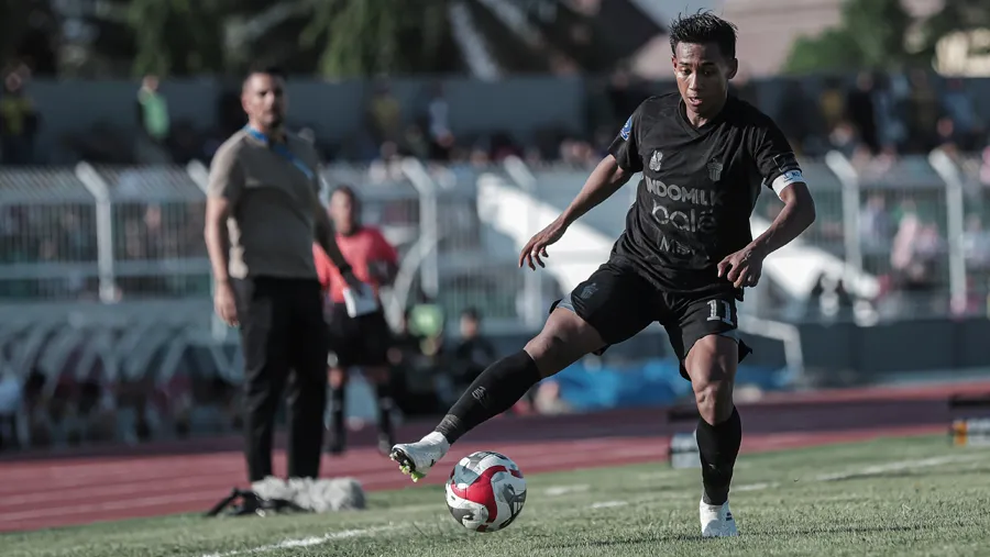 Kapten Persita Resmi Akhiri Pengabdian Selama Sembilan Tahun - sumber: (ileagueid)