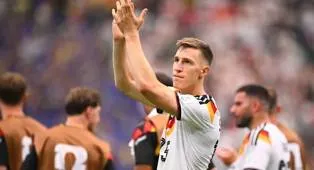 Lars Ricken Turut Sedih Atas Cedera yang Dialami Nico Schlotterbeck