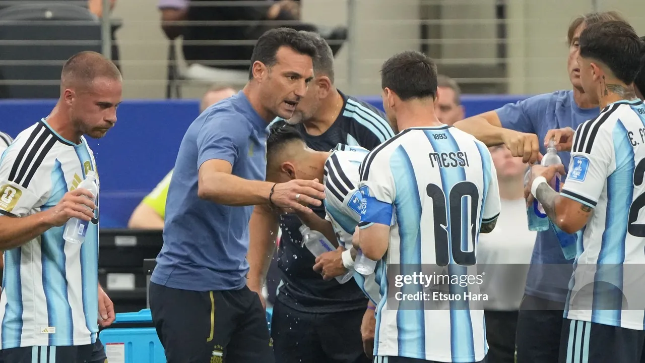 Lionel Scaloni Mengaku Lelah Bahas Rekor Lionel Messi