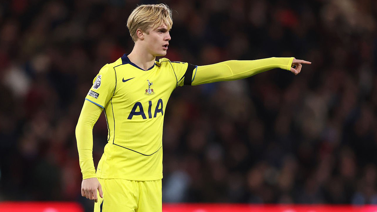 Lucas Bergvall Masuk Radar AC Milan usai Minta Tinggalkan Spurs