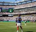 Michael Olise Ungkap Alasannya Jarang Selebrasi Usai Cetak Gol