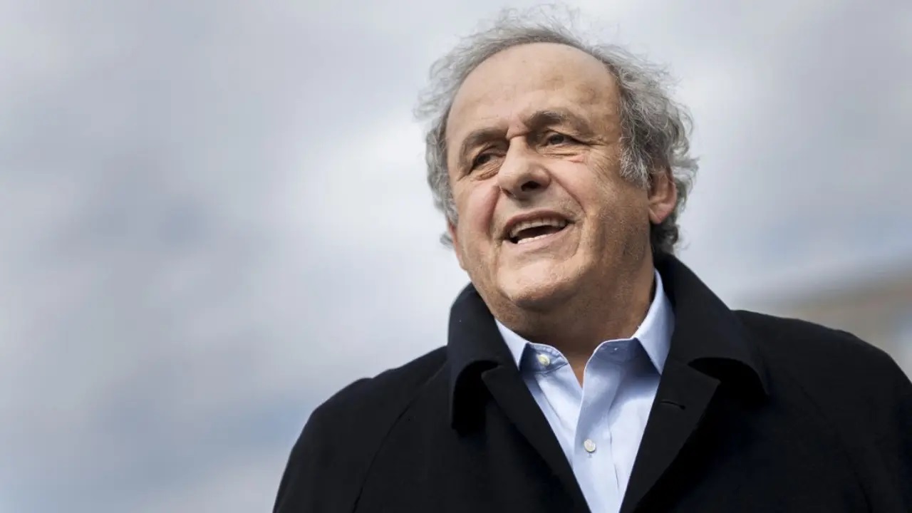 Michel Platini: Italia Harus Mulai dari Nol, Seperti yang Dilakukan Prancis