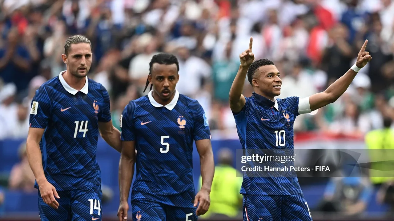 Kylian Mbappe cetak dua gol saat Prancis pastikan tiket fase gugur Piala Dunia 2026