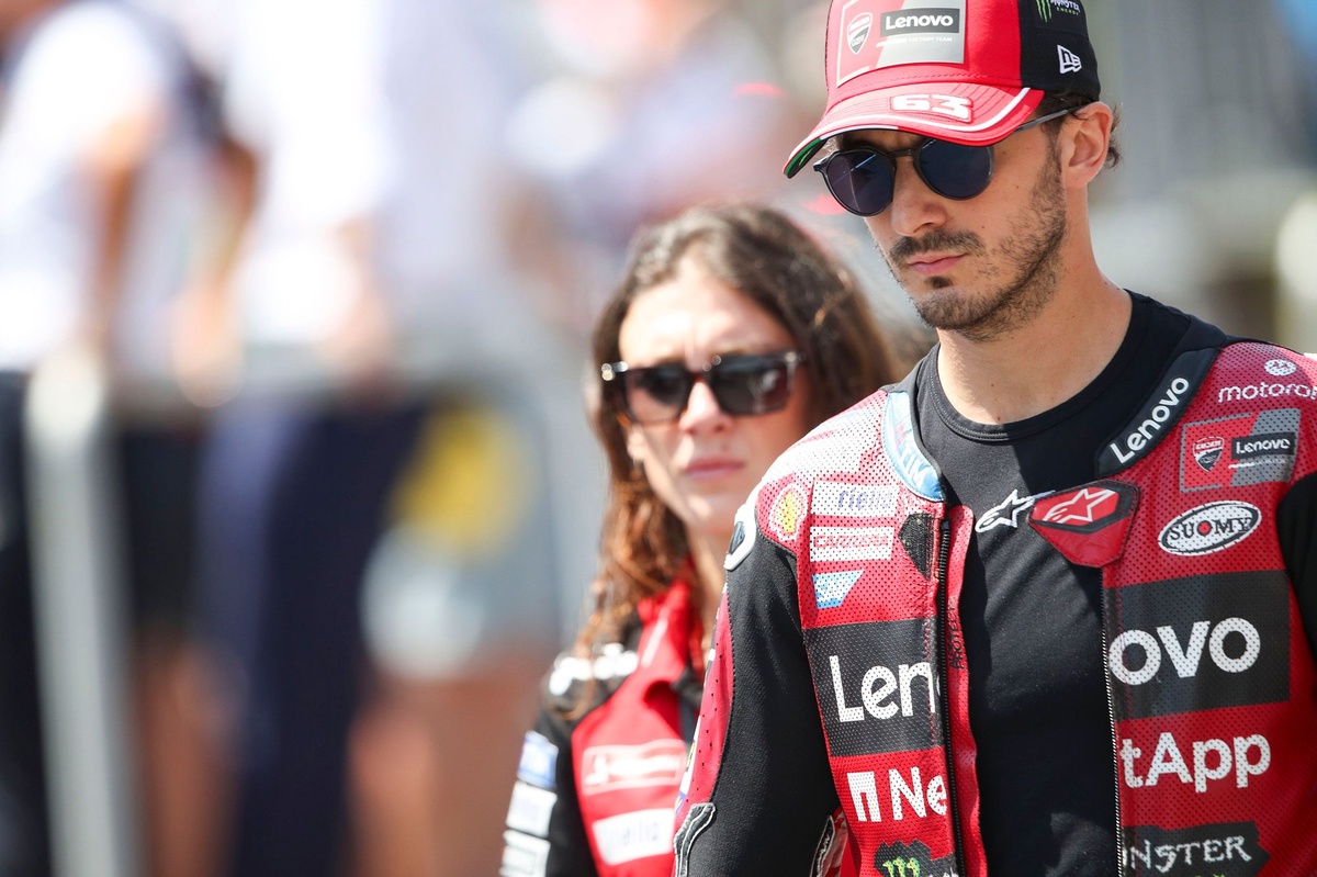 Bagnaia Tinggalkan Ducati, Gabung Aprilia di MotoGP 2027