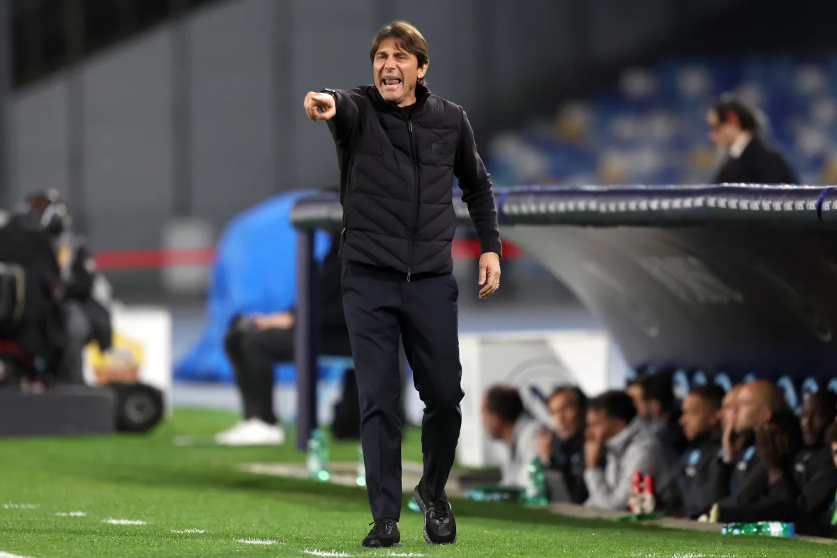 Debat Terbuka: Siapa Pantaskan Kursi Pelatih Timnas Italia, Conte atau Mancini? - sumber: (footballitalia)