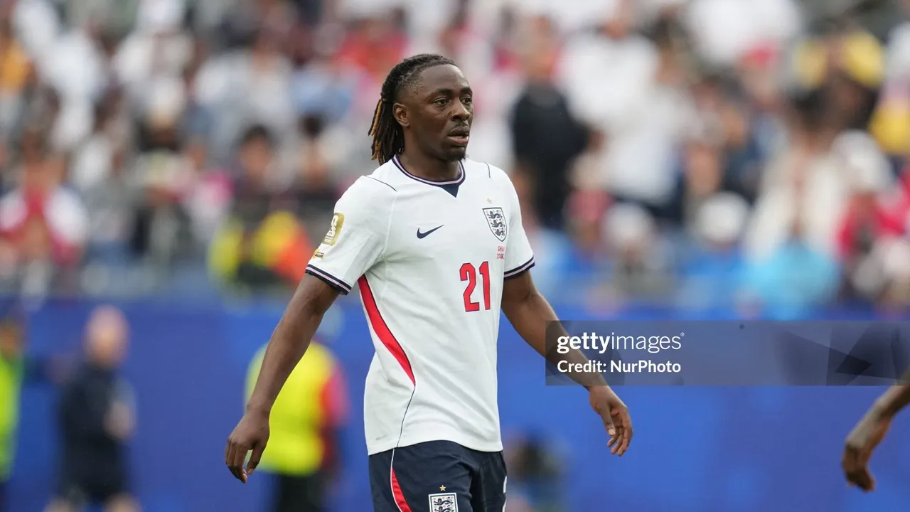 Eberechi Eze Minta Inggris Abaikan Kritik Usai Ditahan Ghana