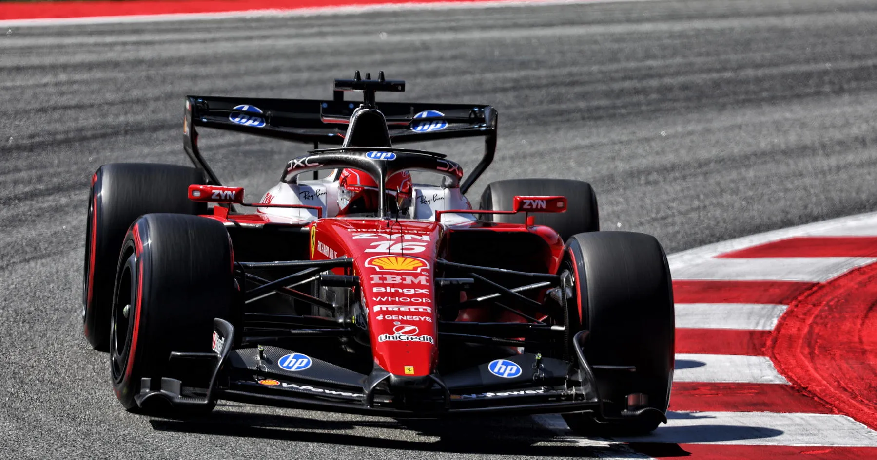 Ferrari Umumkan Pembaruan Mesin dan Pergantian Pembalap FP1 - sumber: (racingnews365)