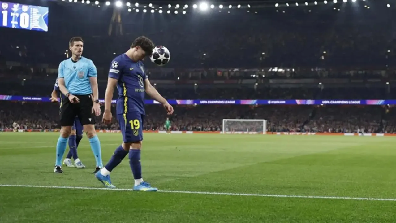 Julian Alvarez Ternyata Meniru Taktik Robert Lewandowski