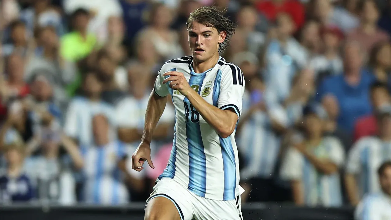 Real Madrid Tak Bisa Langsung Jual Nico Paz Usai Aktifkan Klausul Buyback
