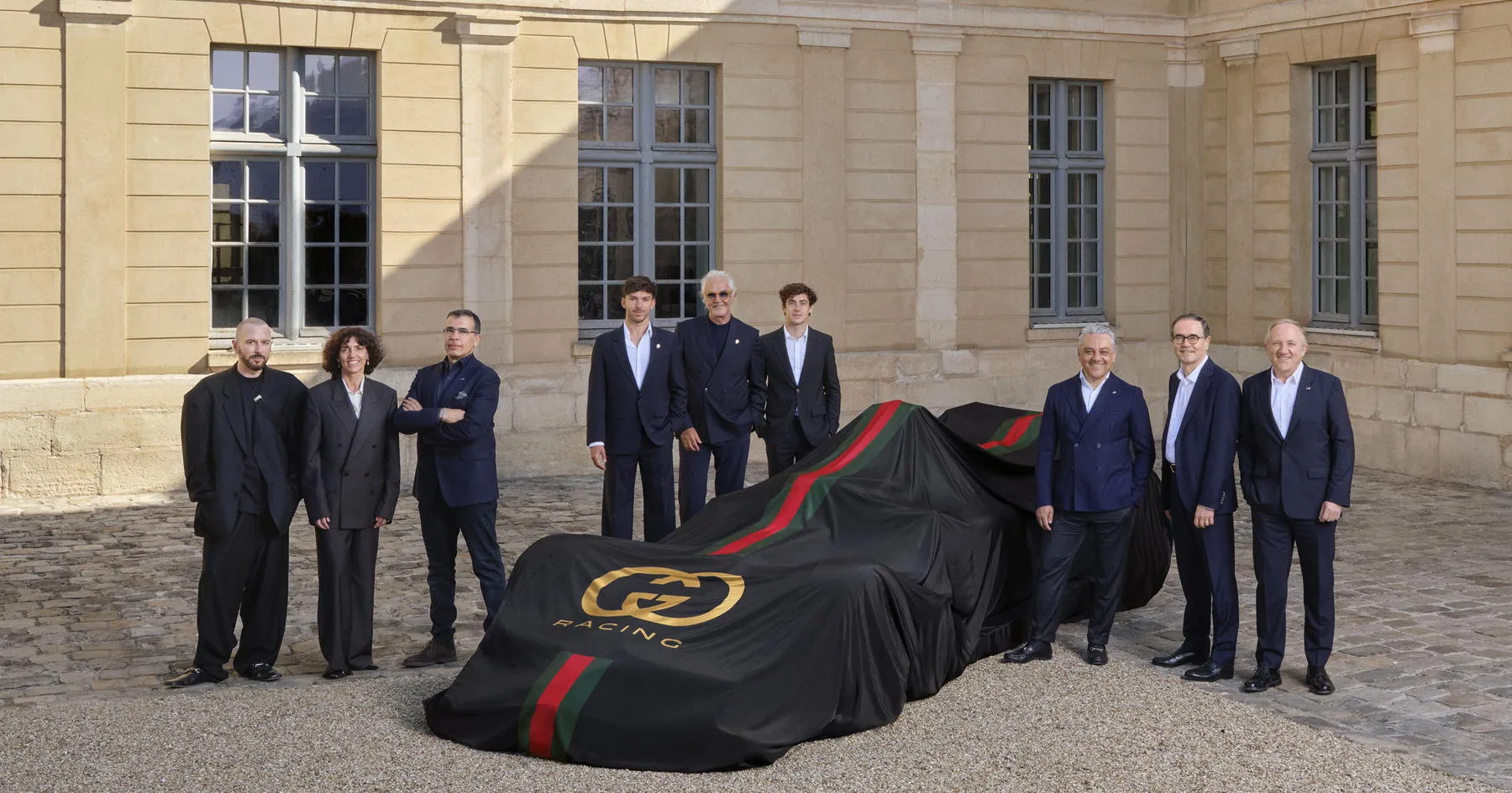 Alpine Ungkap Kesulitan Kerja Sama dengan Gucci - sumber: (racingnews365)