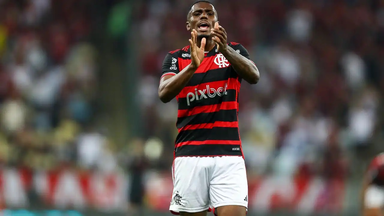 Bidik Evertton Araujo, AC Milan Dibayangi Kegagalan Transfer Andre
