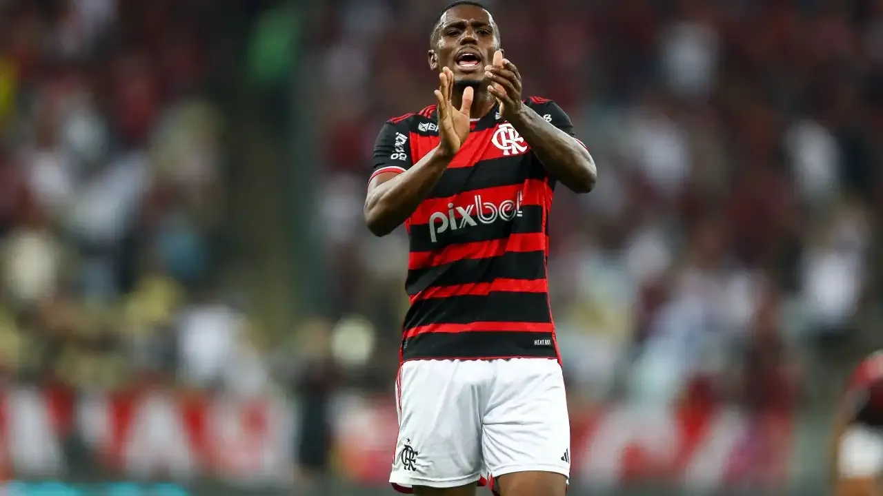 Bidik Evertton Araujo, AC Milan Dibayangi Kegagalan Transfer Andre