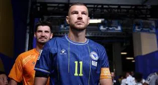 Bosnia and Herzegovina Raih Kemenangan Krusial, Edin Dzeko Cetak Penampilan ke-150