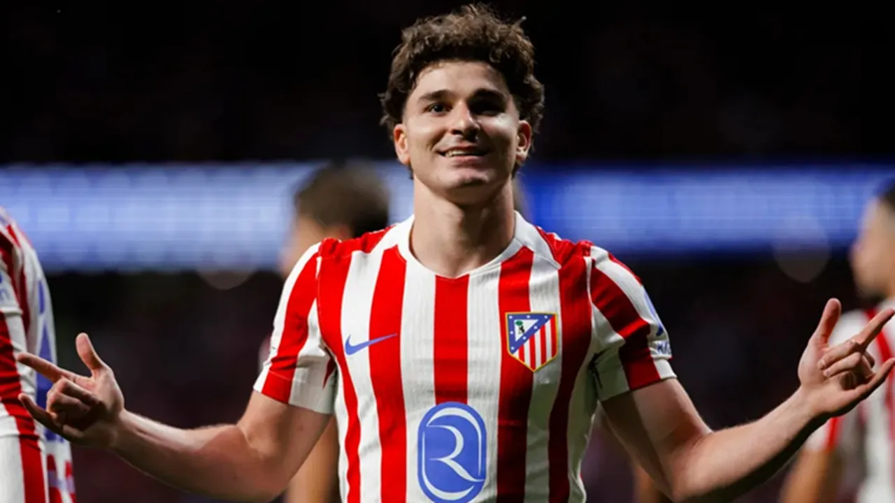 Dani Olmo Puji Kualitas Julian Alvarez: Pekerja Keras