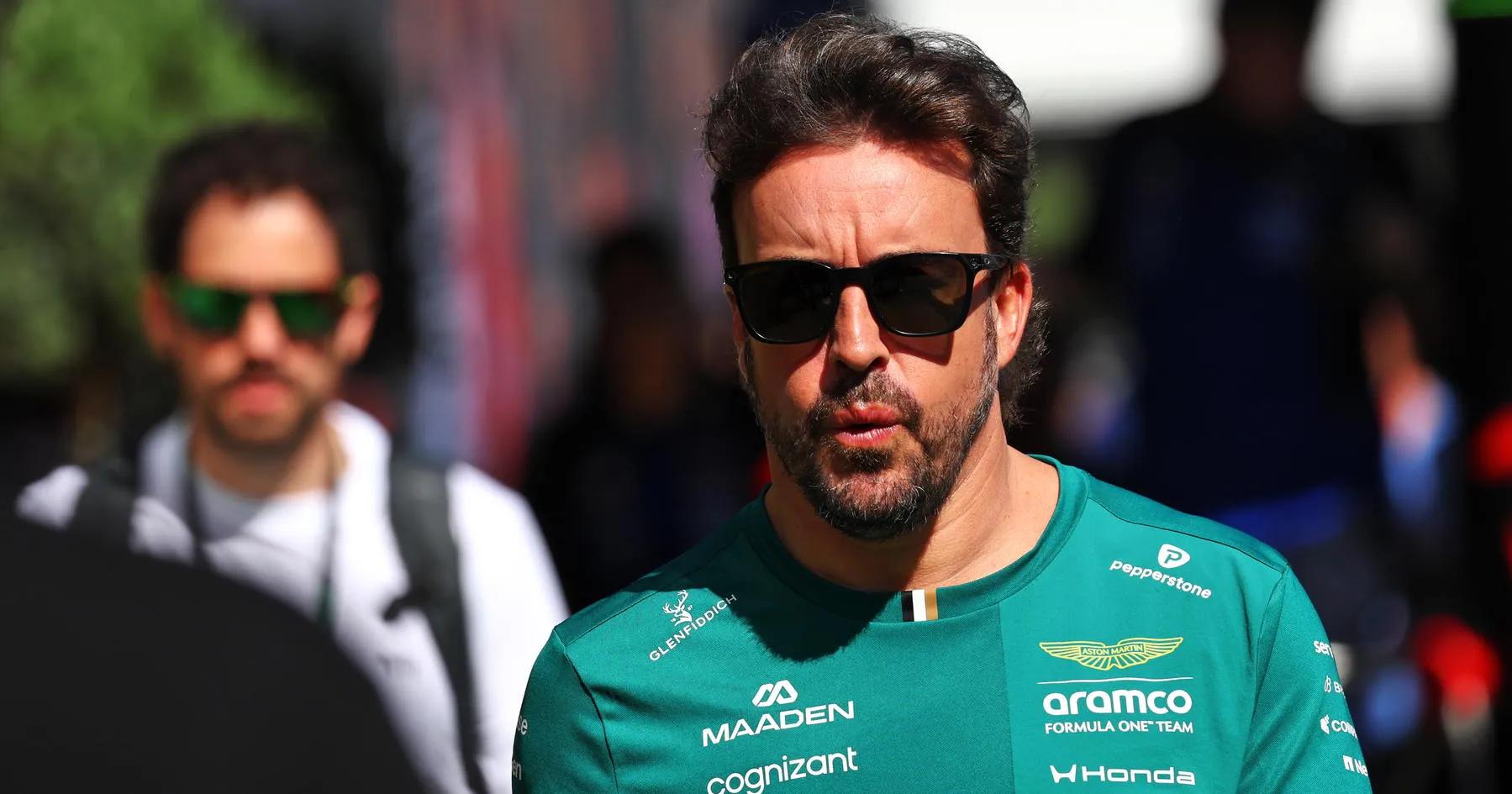 Fernando Alonso Minta Kritik Aston Martin Dihentikan - sumber: (racingnews365)