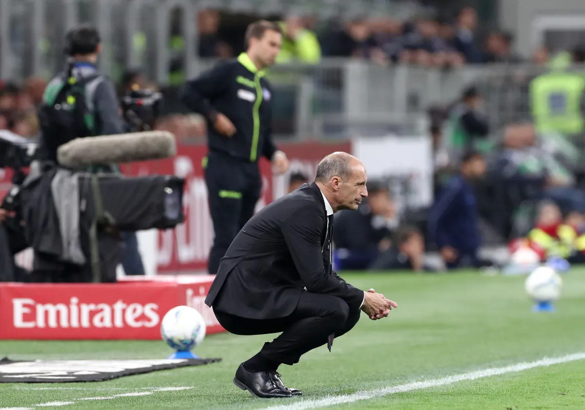 Napoli Siapkan Strategi Hadapi Potensi Sengketa dengan Allegri dan Milan - sumber: (footballitalia)