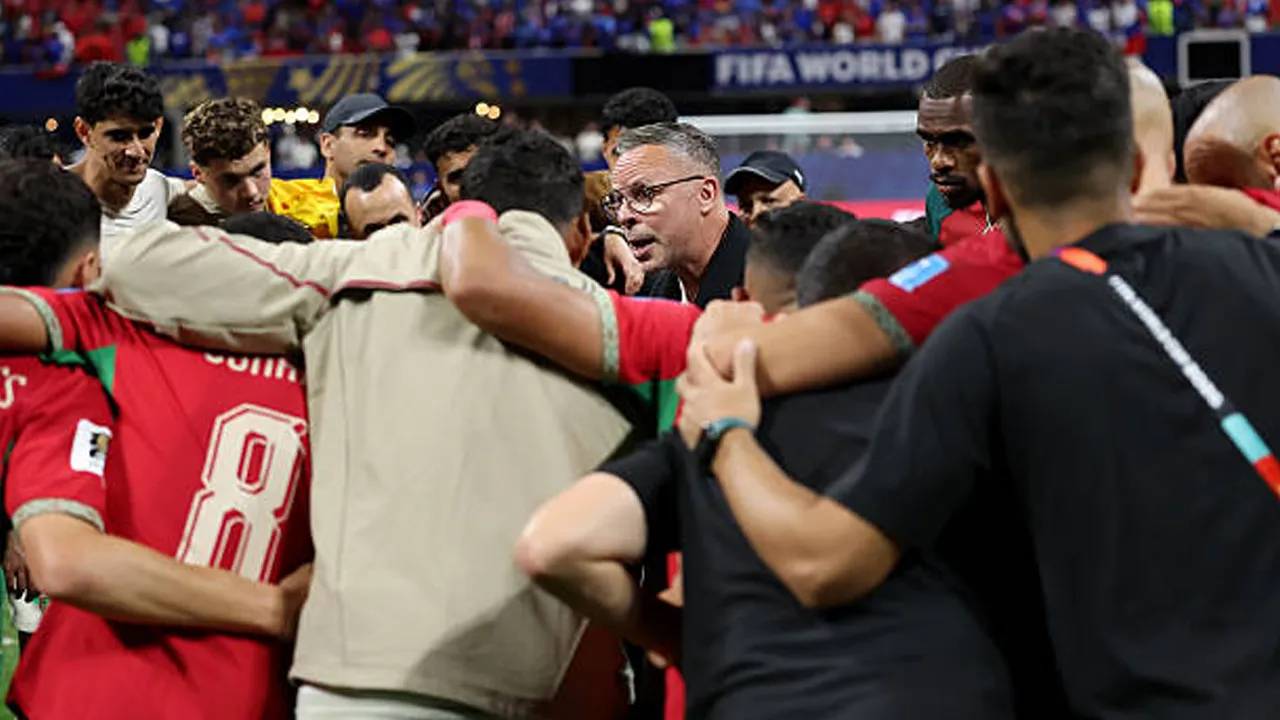 Tembus Fase Knockout, Mohamed Ouahbi Minta Timnas Maroko Bermimpi Juara