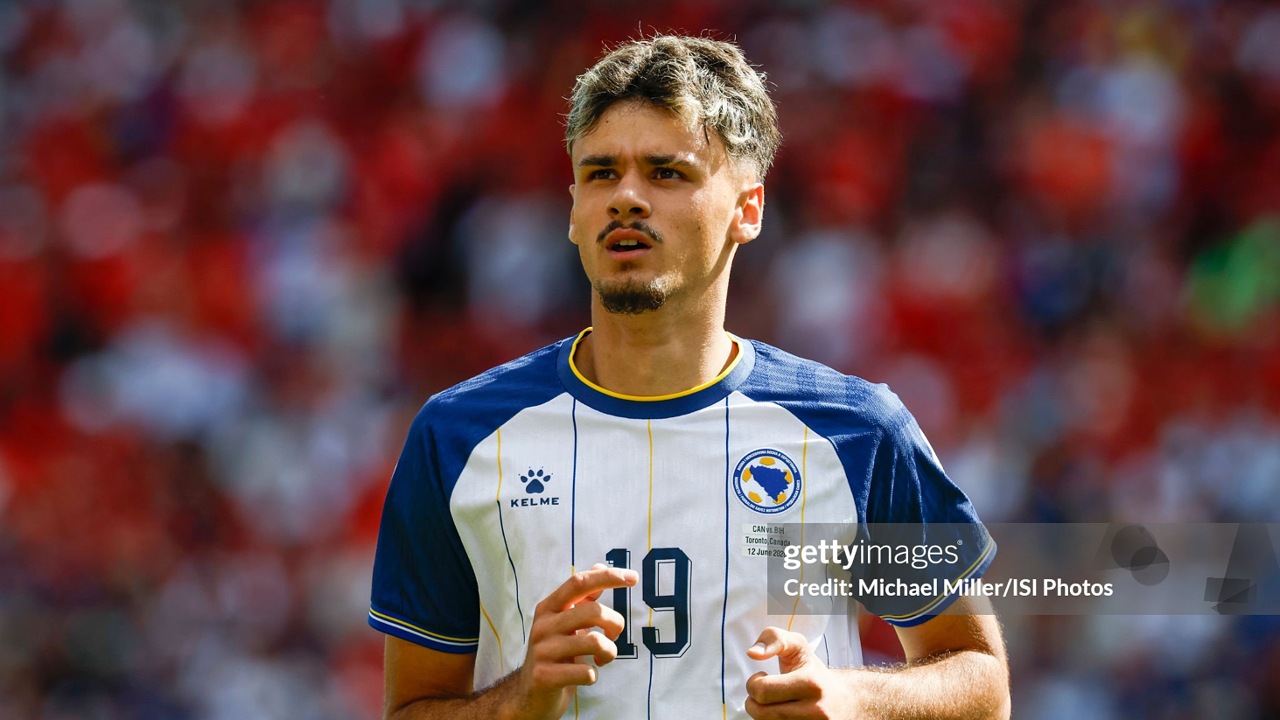 Aston Villa Bidik Kerim Alajbegovic usai Bersinar di Piala Dunia 2026