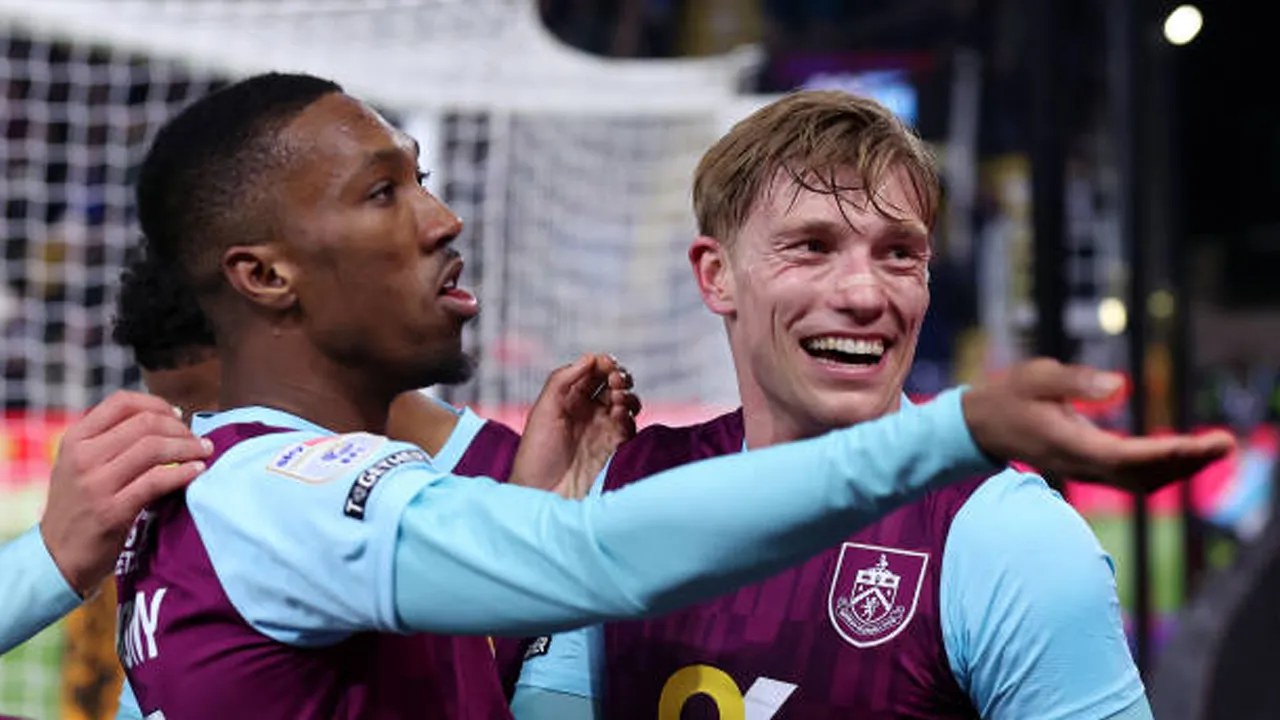 Burnley Degradasi, Brentford Ingin Rekrut Jaidon Anthony dan Zian Flemming