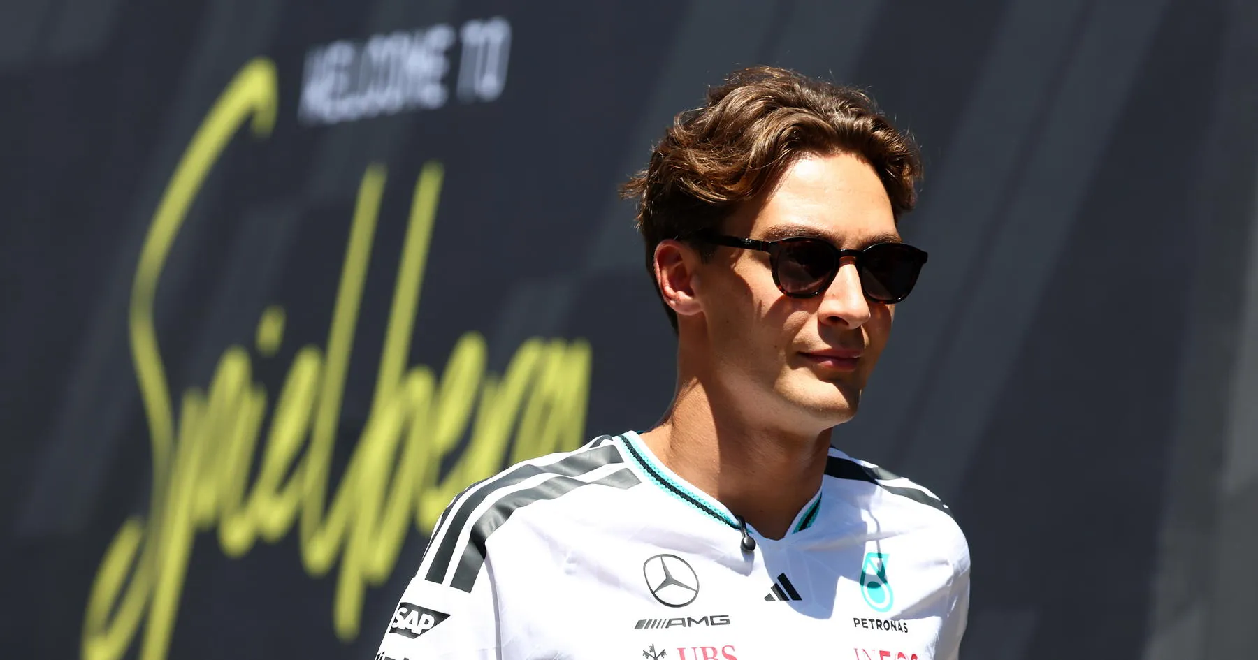 George Russell Ungkap Kontrak Mercedes, Antonelli Setujui Perintah Tim - sumber: (racingnews365)
