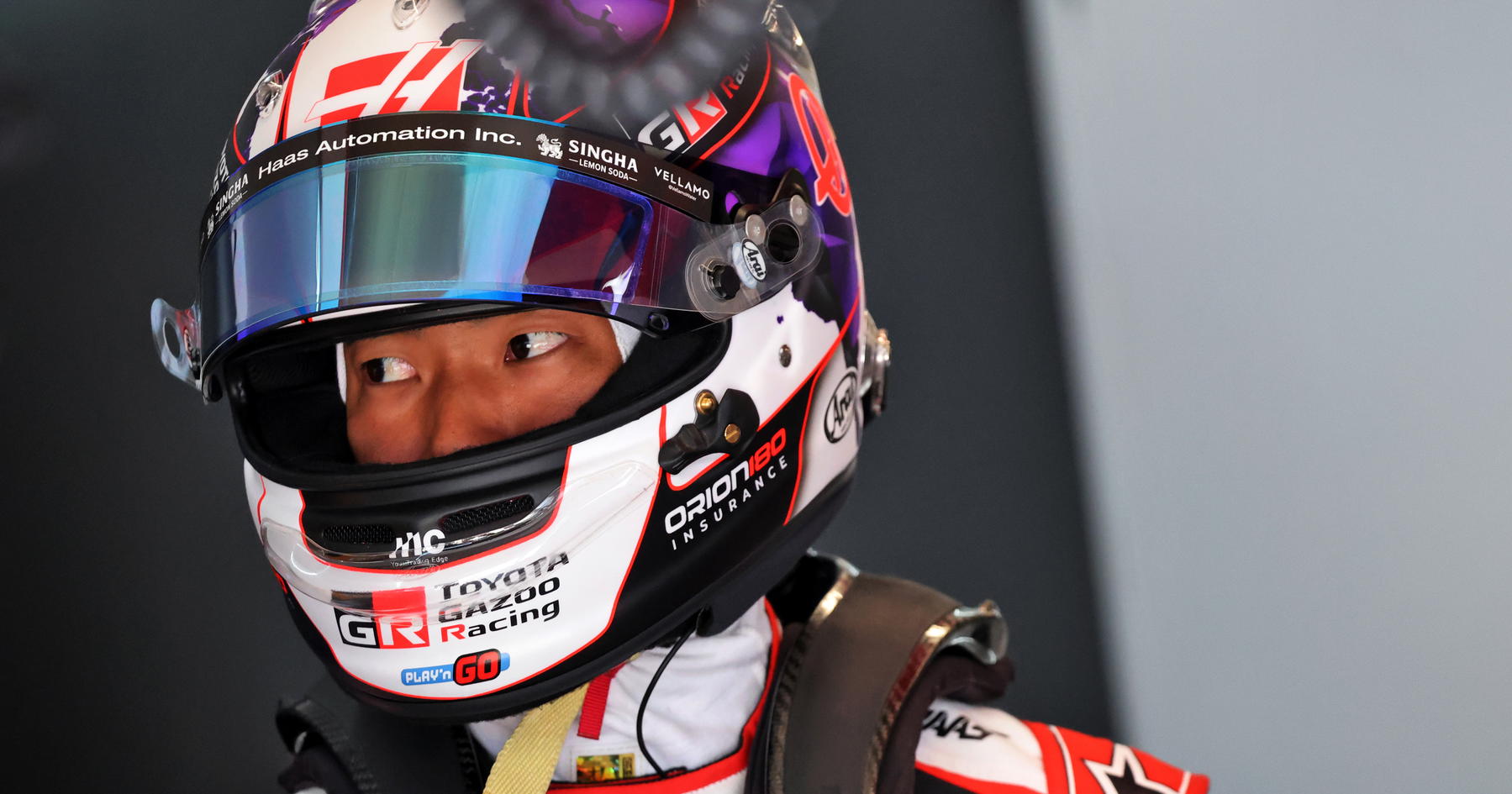 Insiden Seram: Pembalap F1 Rookie Menabrak Mekanik