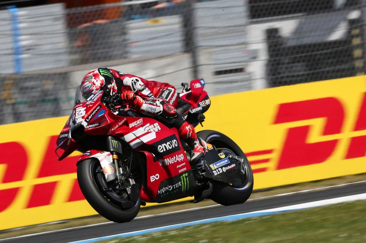 Lintasan Mirip Gunung Api, Pembalap MotoGP Keluhkan Panas Assen - sumber: (motorsport)