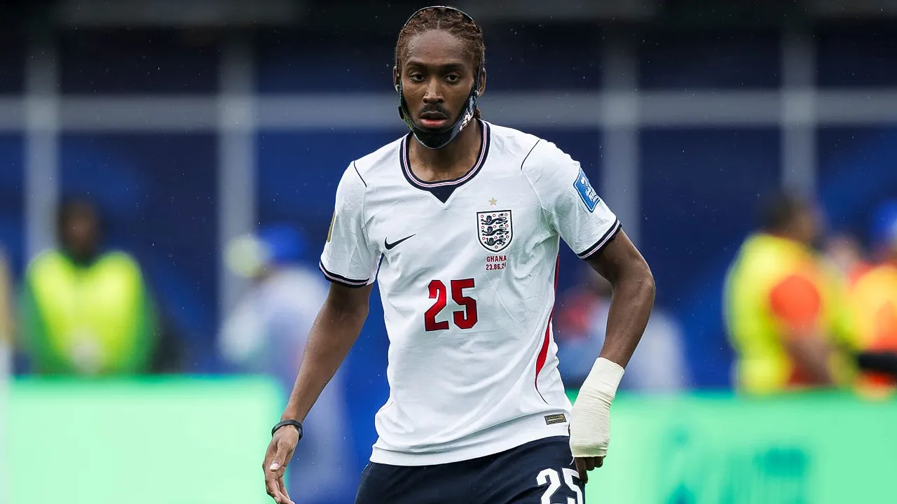 Masa Depan Djed Spence di Spurs Kian Suram, Transfer Makin Dekat