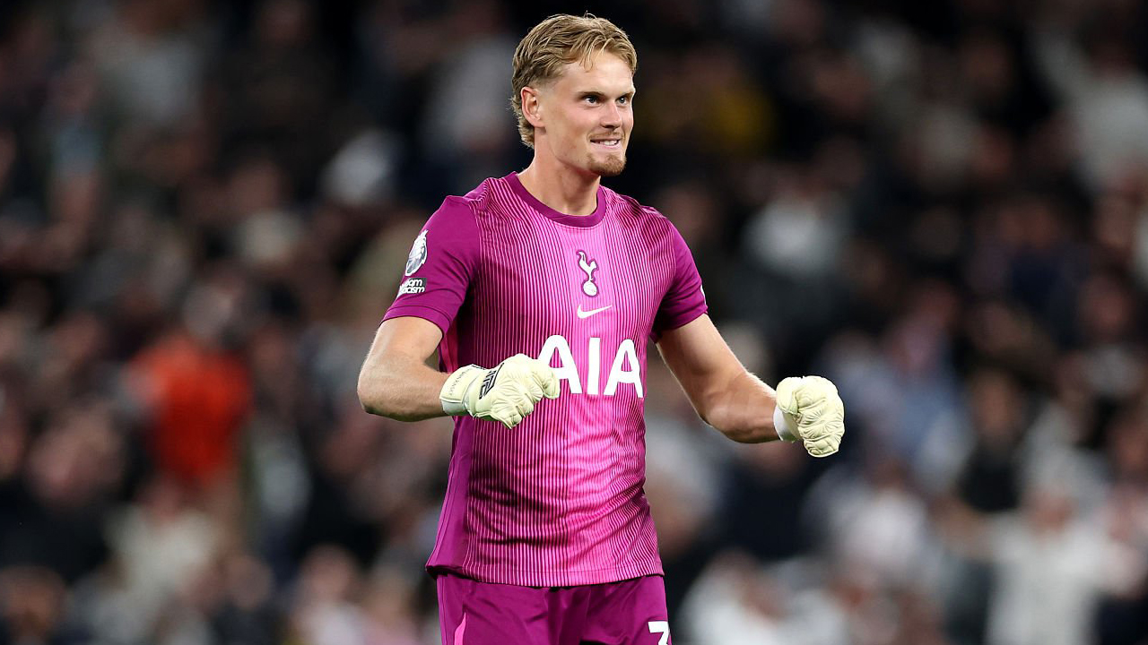Antonin Kinsky Segera Dapat Kontrak Baru dari Tottenham Hotspur