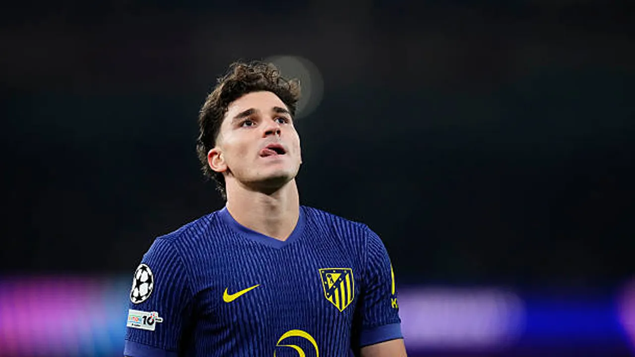 Atletico Madrid Punya Peluang Bujuk Julian Alvarez Bertahan Semusim Lagi