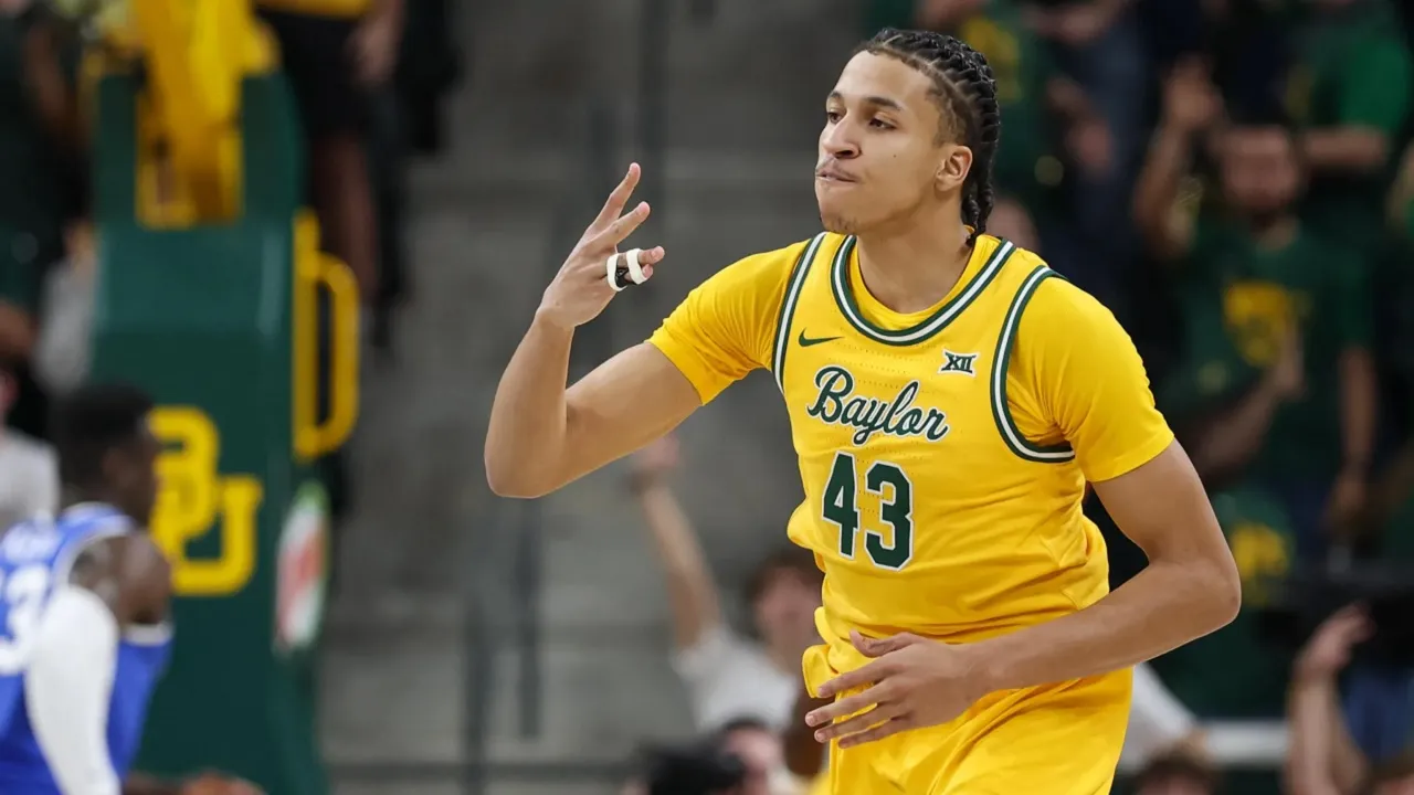 Cameron Carr sebut Lakers adalah tim impiannya di masa kecil.
