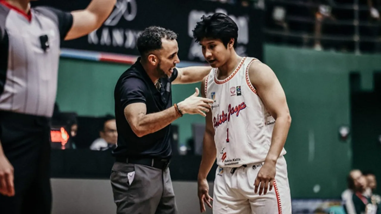 David Singleton Nilai Pelita Jaya Kalah karena Bermain Buruk di Game 4