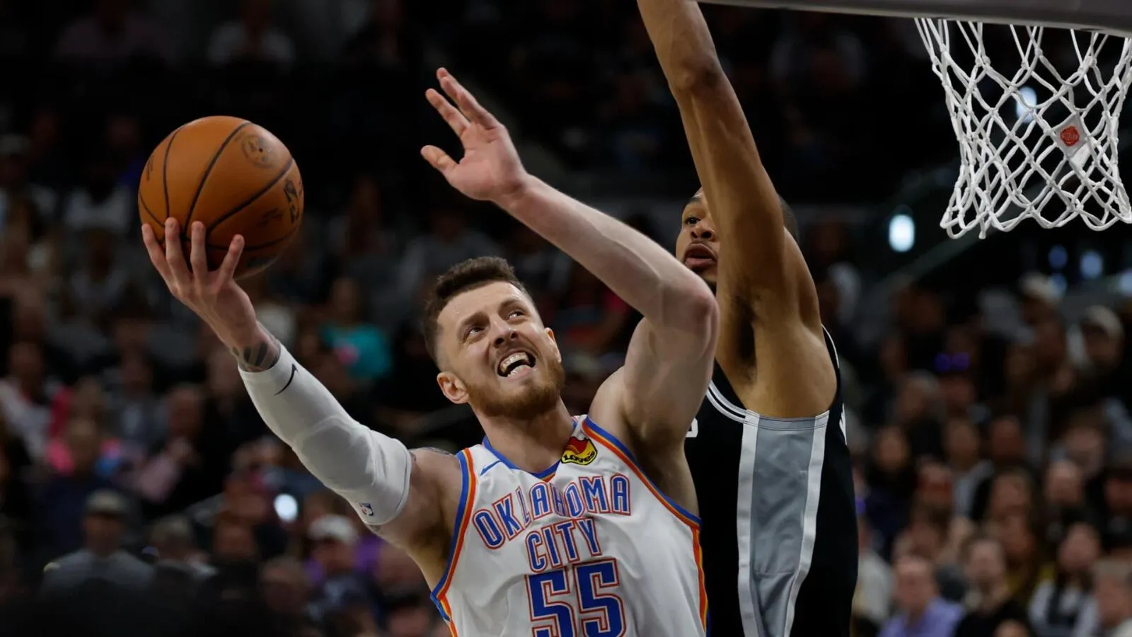 Isaiah Hartenstein Perpanjang Kontrak di Thunder hingga 2029 - sumber: (mainbasket)