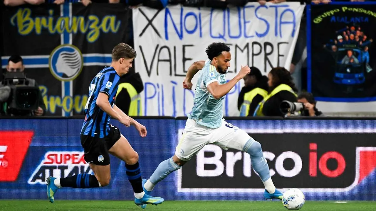 Lloyd Kelly Masuk Daftar Jual Juventus di Musim Panas