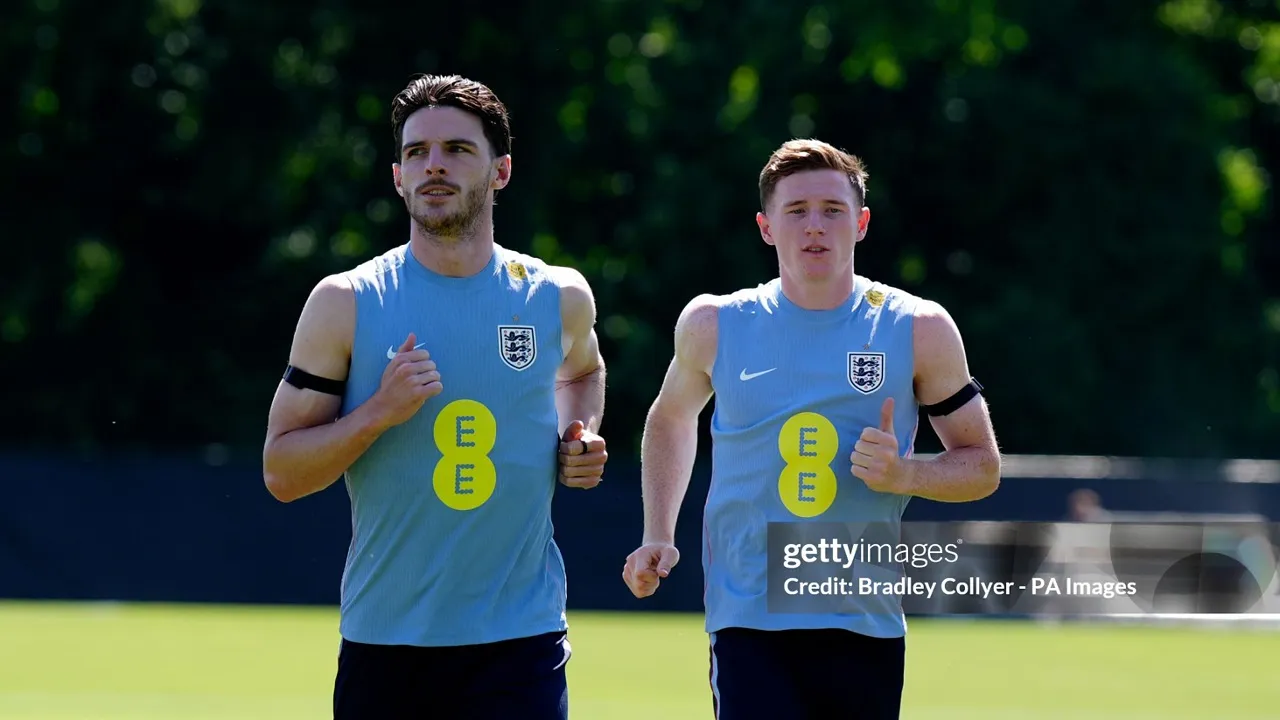 Thomas Tuchel Bawa Kabar Baik soal Declan Rice dan Elliot Anderson
