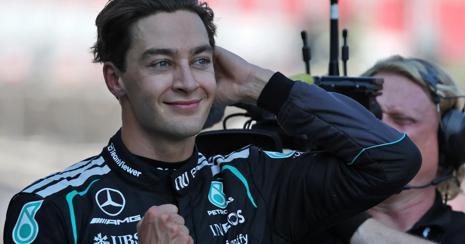 George Russell Raih Pole Kontroversial, Verstappen Alami Kecelakaan - sumber: (racingnews365)
