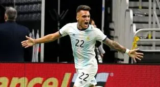 Lautaro Martinez Cetak Gol di Piala Dunia, Scaloni: Kami Senang untuknya