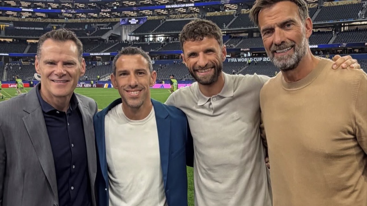 Legenda Argentina Minta Atletico Madrid dan Barca Cari Solusi Untuk Alvarez