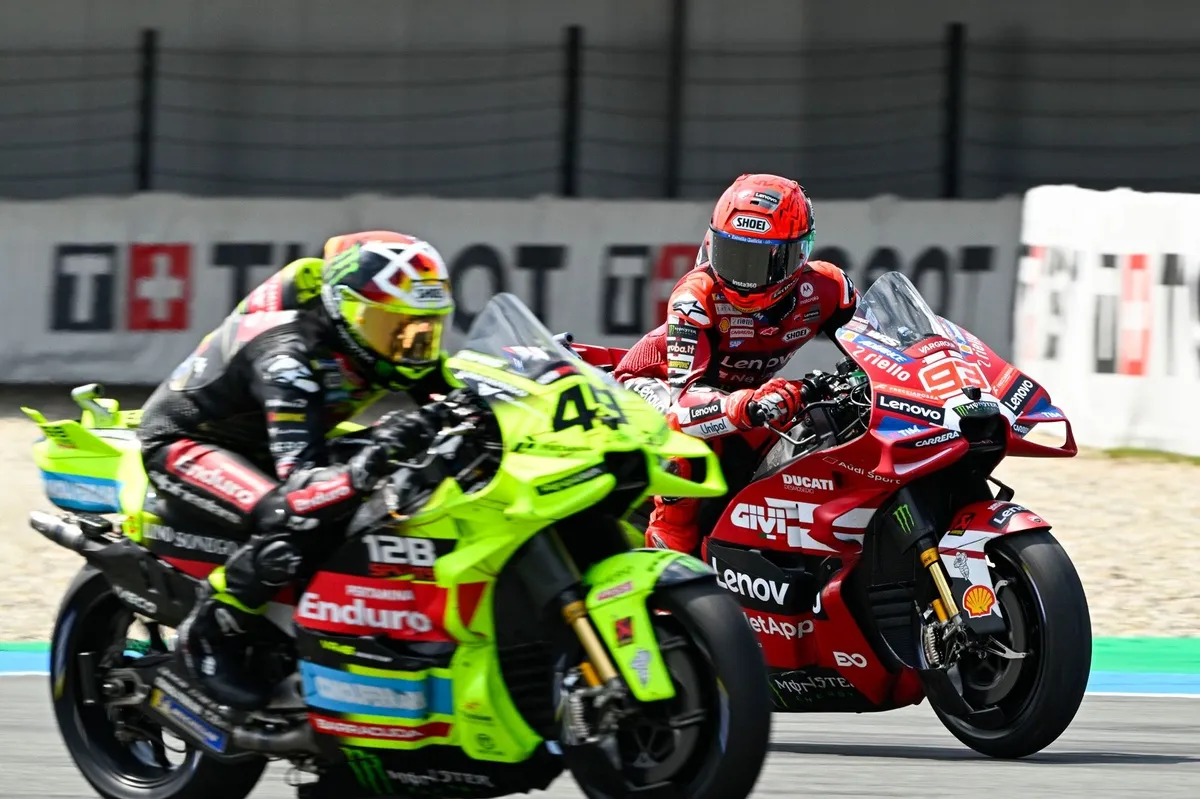 Marquez Terima Insiden dengan Giannantonio Tanpa Komentar - sumber: (motorsport)