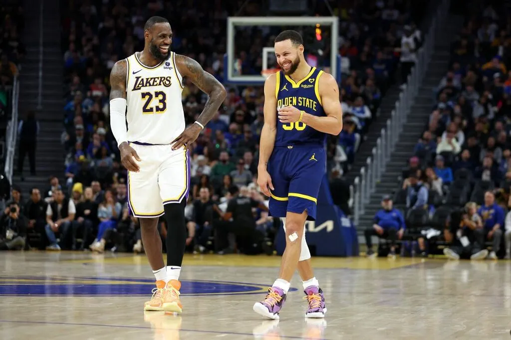 Warriors Optimis Sambut LeBron Jika Tinggalkan Lakers - sumber: (mainbasket)