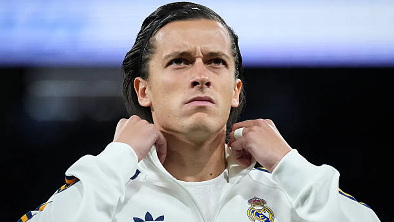 Belum Berniat Lepas, Real Madrid Bisa Jual Alvaro Carreras dengan Satu Syarat