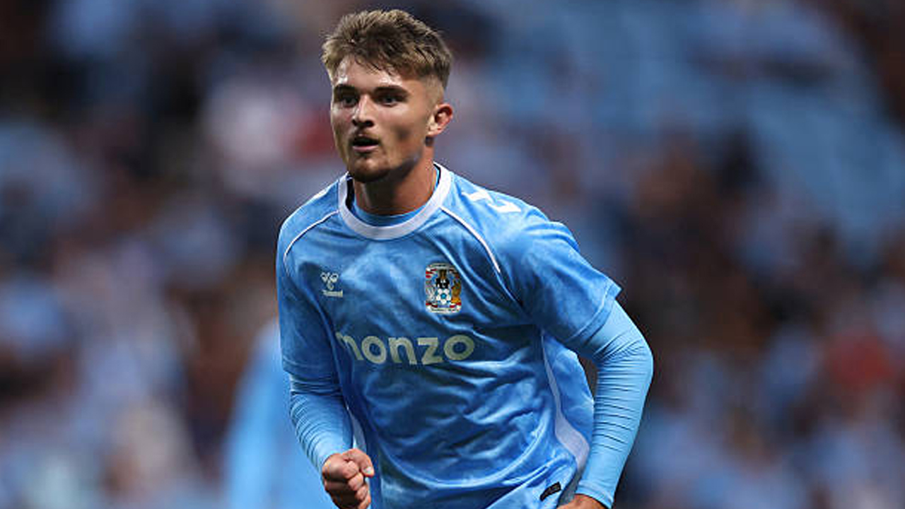 Callum Perry Resmi Perpanjang Kontrak Jangka Panjang Bersama Coventry City