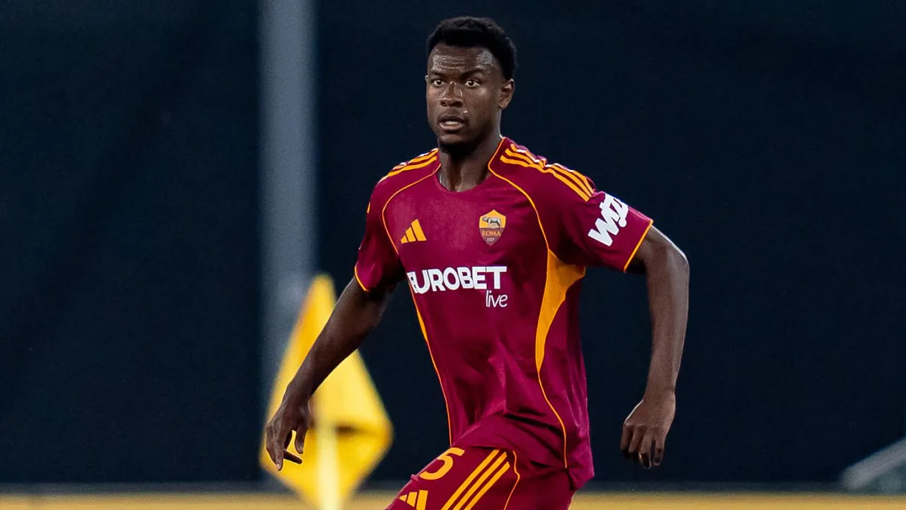 Dibidik Inter, AS Roma Siap Jual Evan N'Dicka Demi Pertahankan Kone