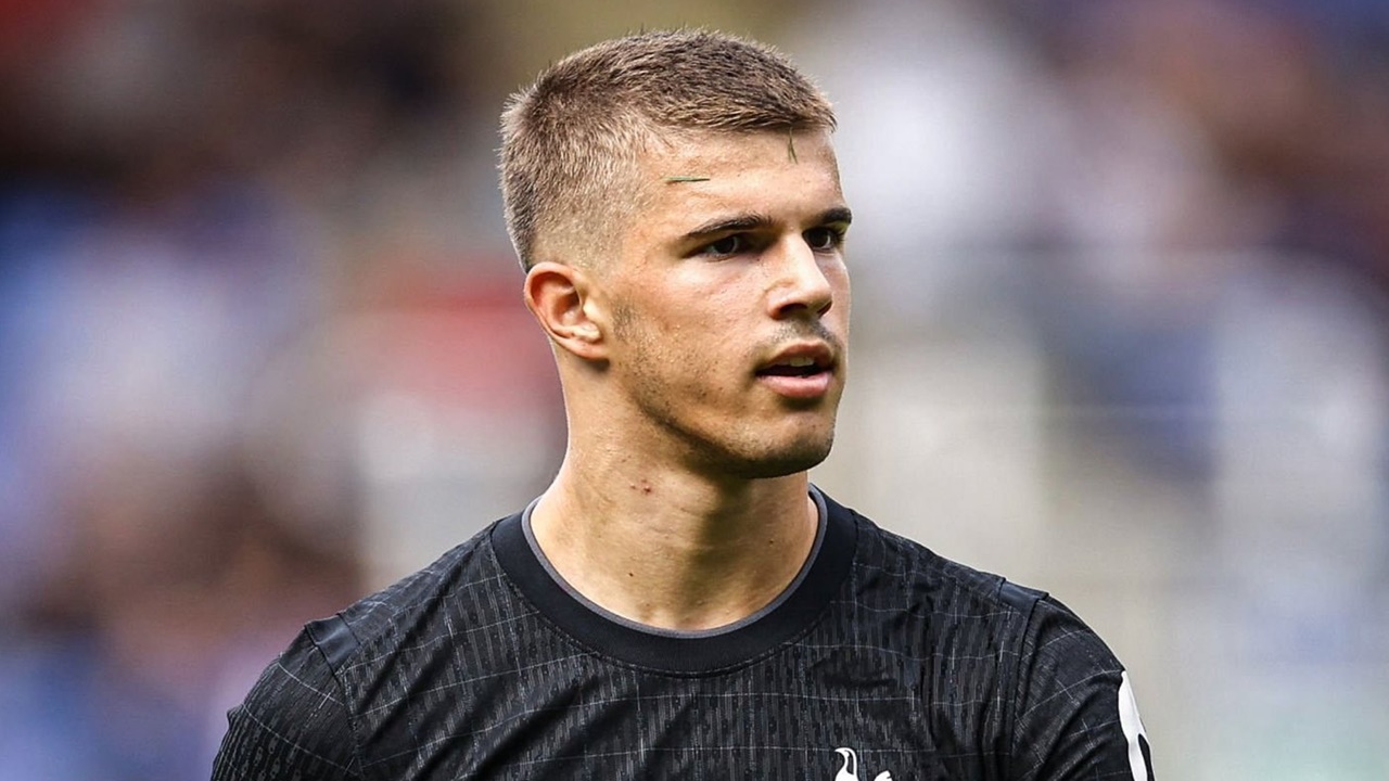 Dua Klub Premier League Saingi Brighton Dalam Perburuan Bek Tottenham