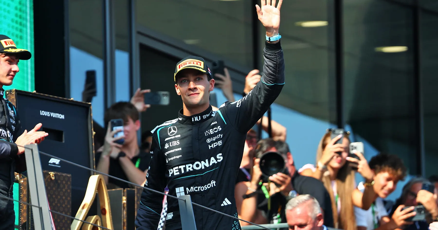 George Russell Belum Bisa Jawab Pertanyaan Usai Menang di Austria - sumber: (racingnews365)